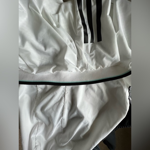 Adidas full zip jacket - Picture 3 of 9